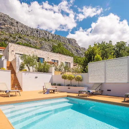 Belo Krug Villa Jesenice (Split-Dalmatia)