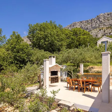 Belo Krug Villa Jesenice (Split-Dalmatia)